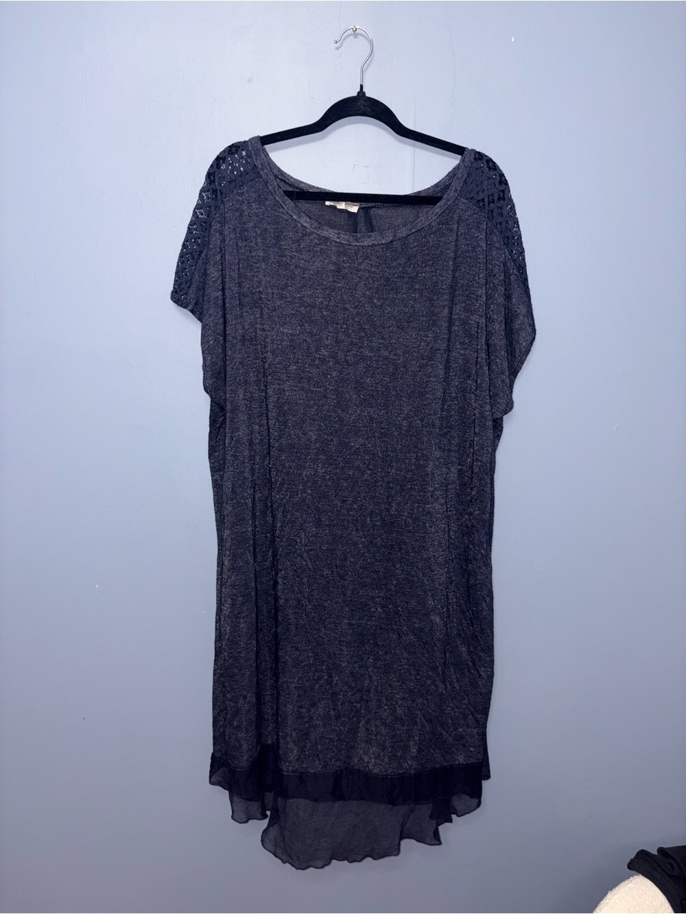Bellambia | Navy Open Back Tunic Blouse